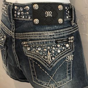 Sz 30 Women’s Miss Me denim shorts great condition